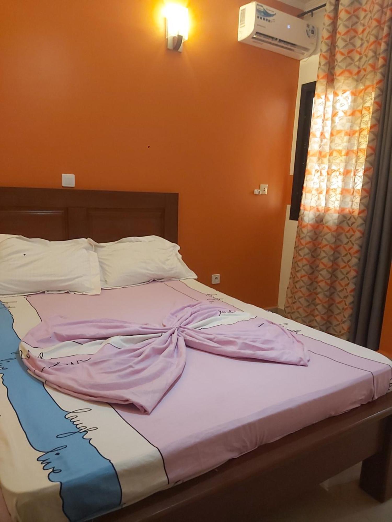 Hotel Appart B4U - Etoudi Yaoundé Exterior foto